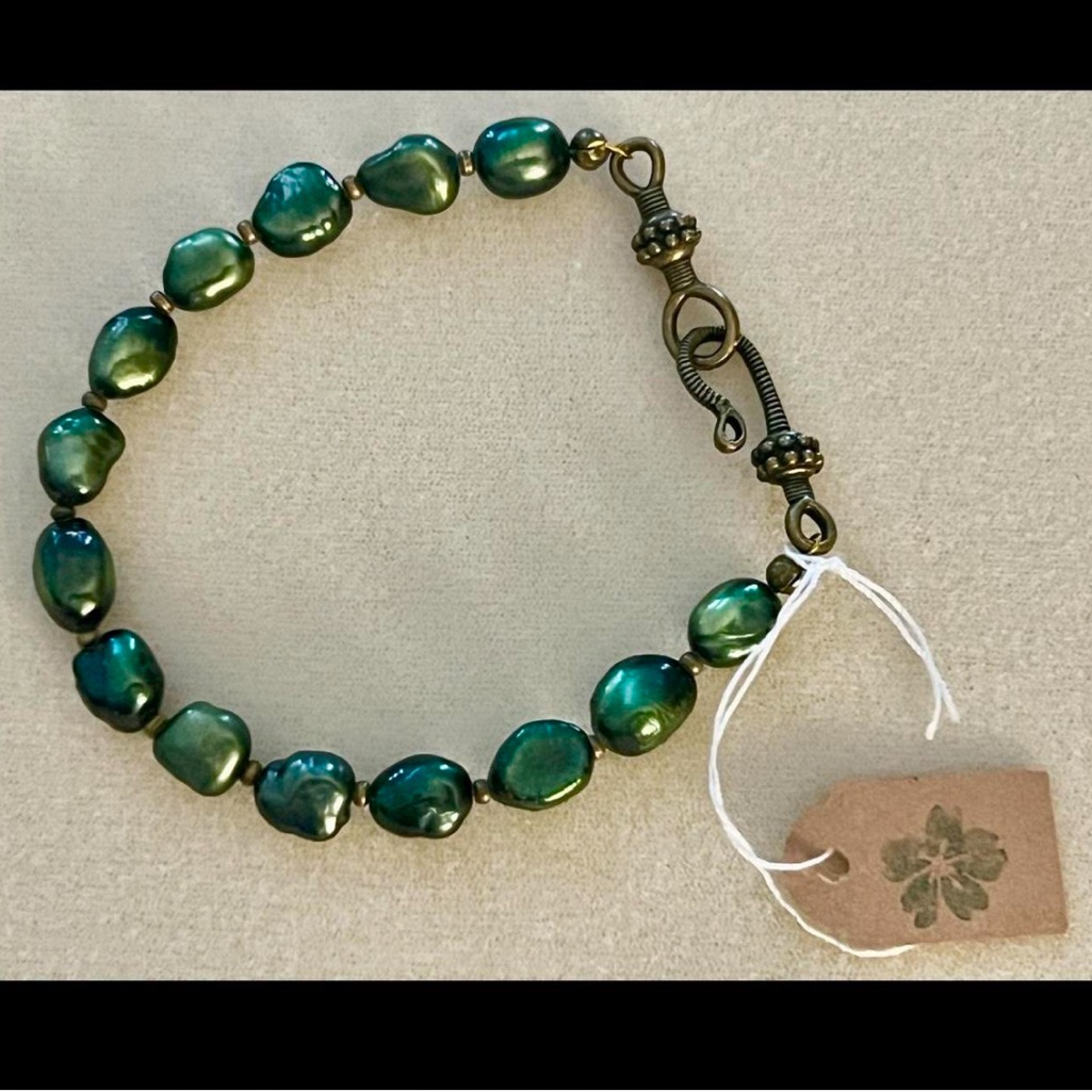 New Gorgeous Pine Green Baroque Pearl Bracelet With Bronze Rustic Hook Clasp 18$